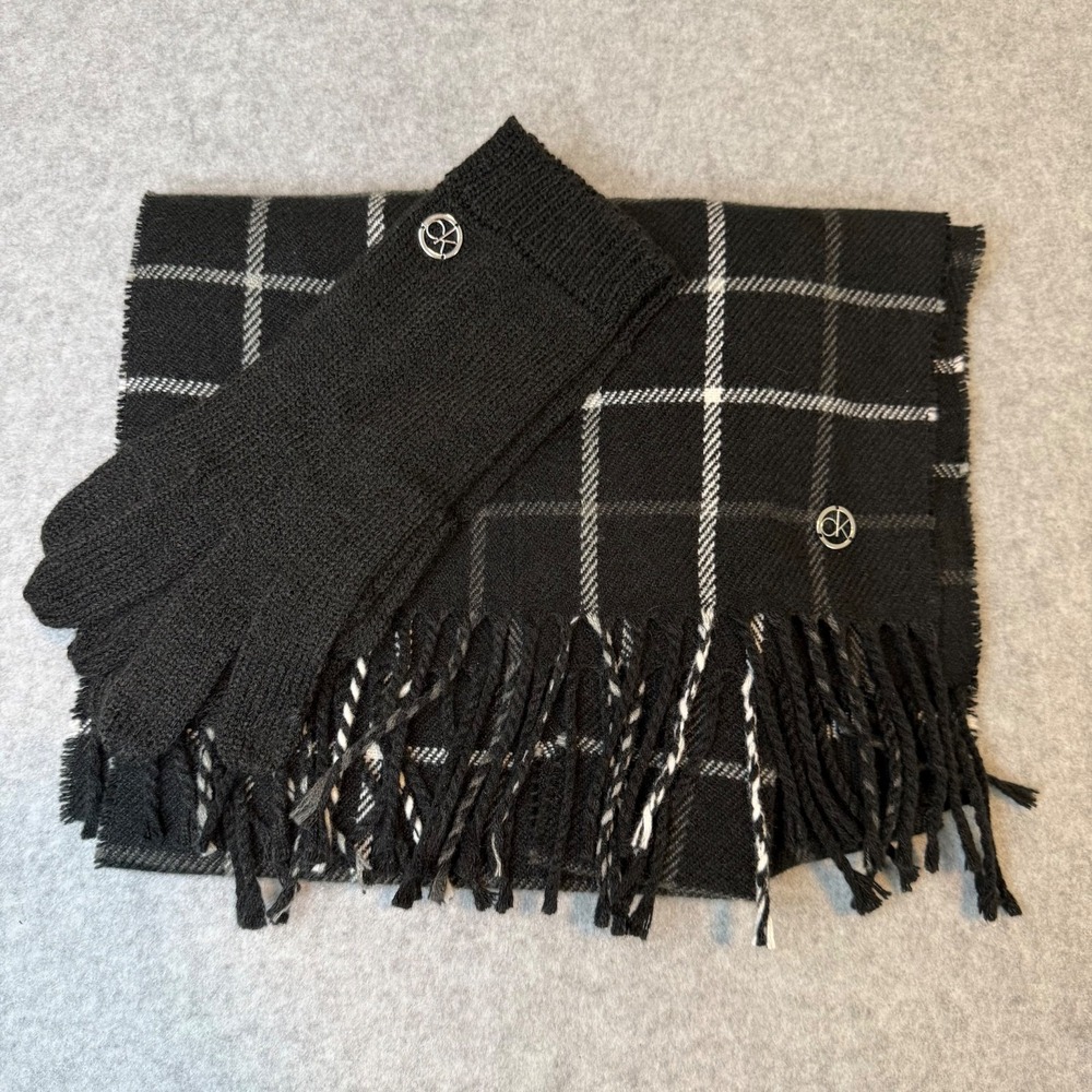 Calvin Klein Womens Black Gray Logo 2 Piece Muffler And Touch Gloves Scarf Set